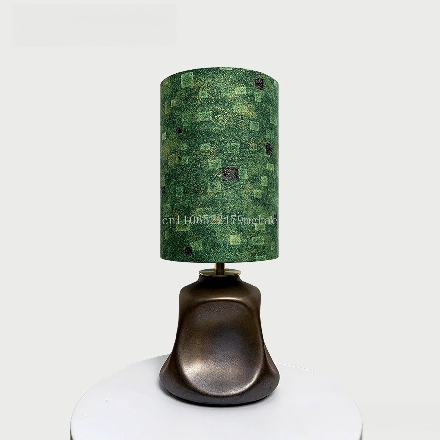 Lámpara de mesa de tela dorada - Century Textile & Sewing Supply reseña y precio